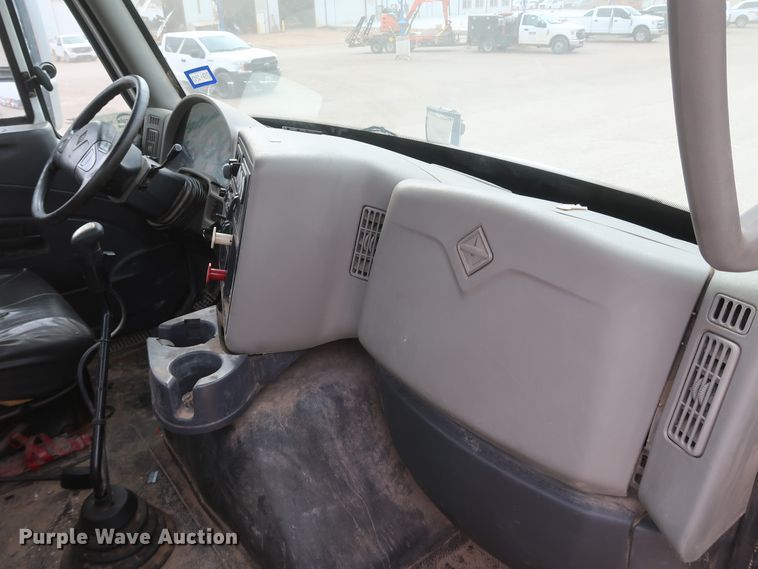 image for item DK3675 2012 International TranStar 8600  semi truck