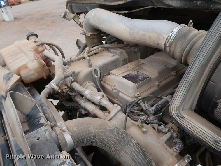 image for item DK3675 2012 International TranStar 8600  semi truck