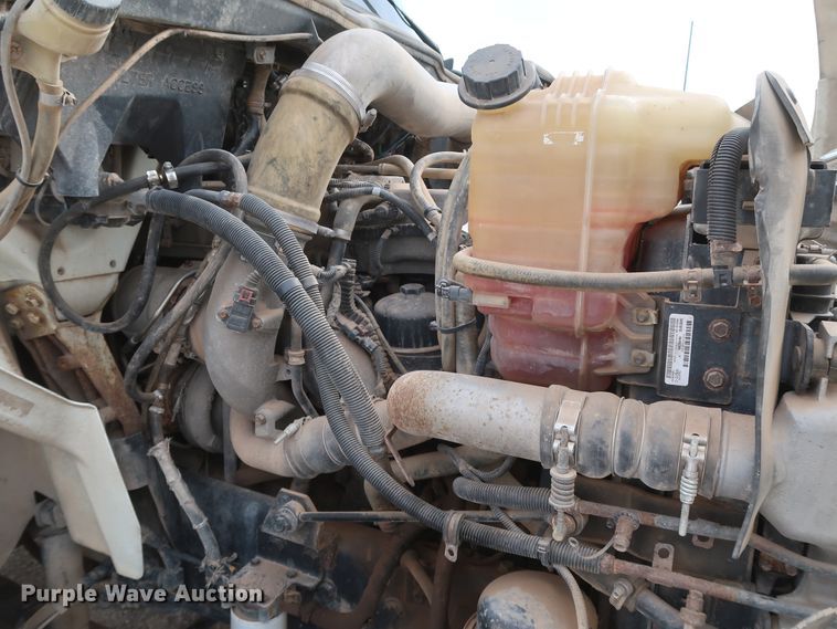 image for item DK3675 2012 International TranStar 8600  semi truck