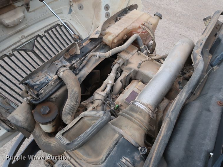 image for item DK3675 2012 International TranStar 8600  semi truck