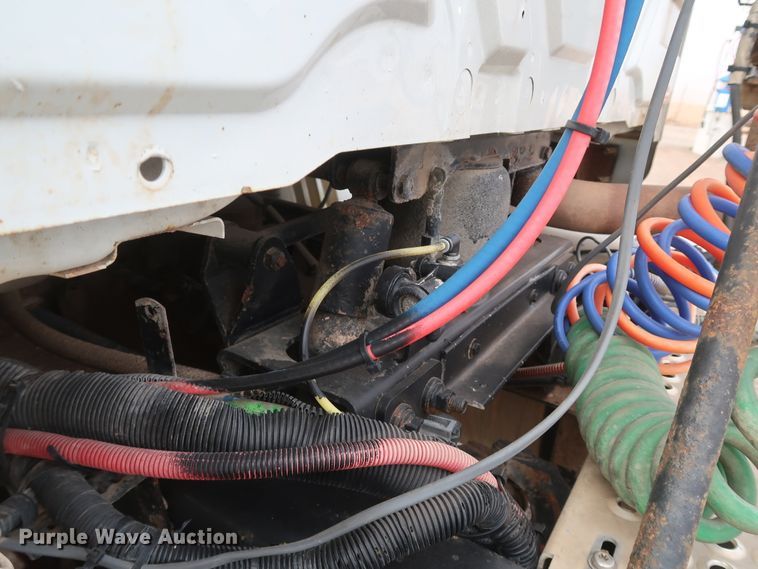 image for item DK3675 2012 International TranStar 8600  semi truck