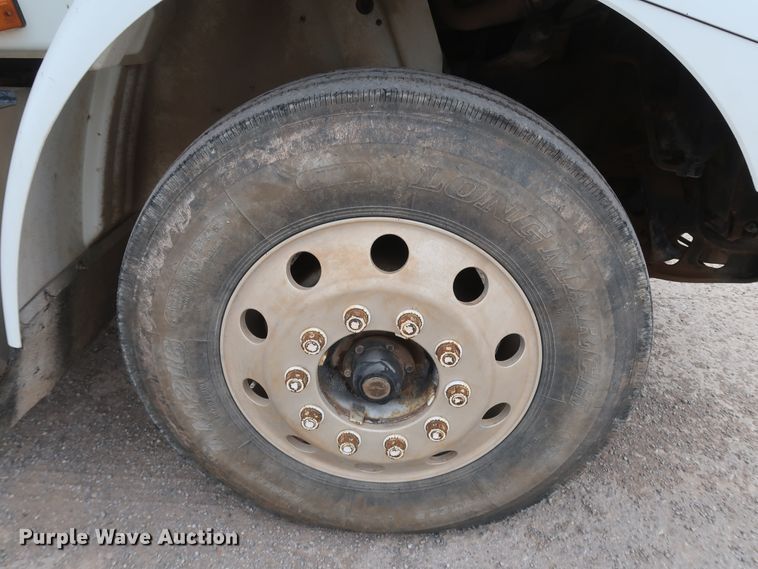 image for item DK3675 2012 International TranStar 8600  semi truck