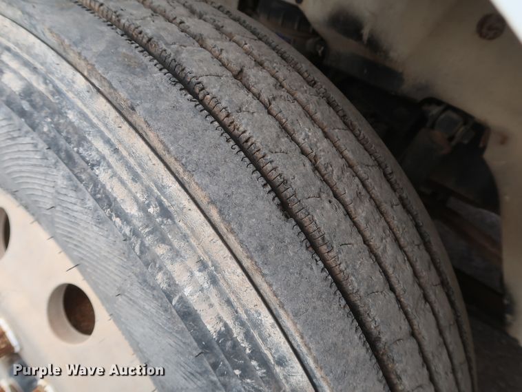 image for item DK3675 2012 International TranStar 8600  semi truck