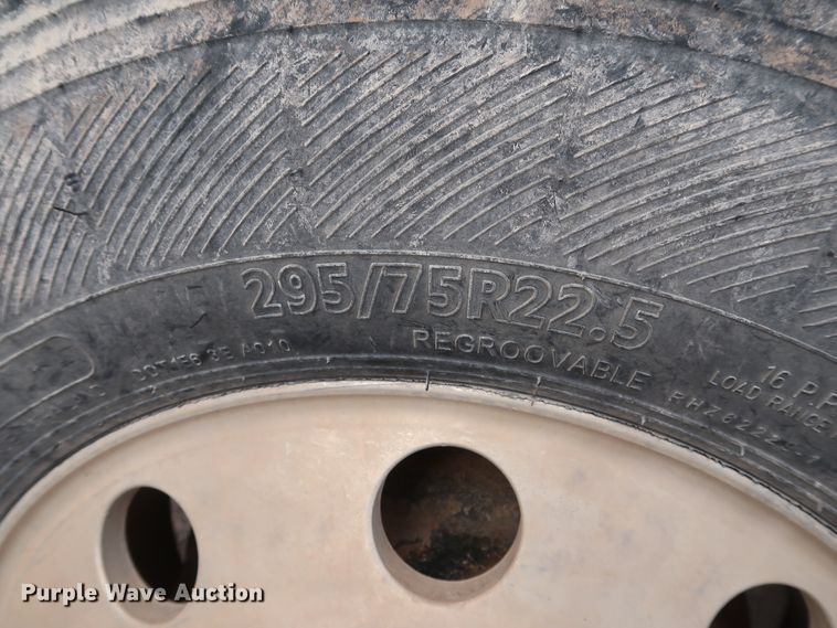 image for item DK3675 2012 International TranStar 8600  semi truck