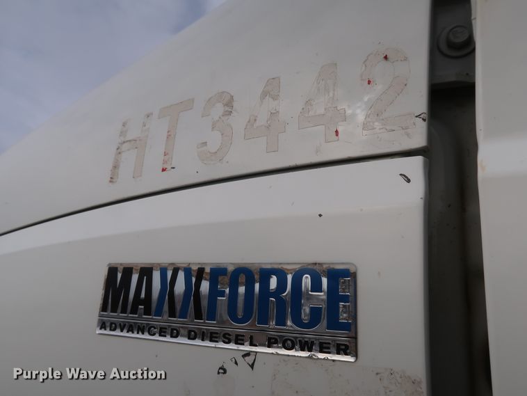 image for item DK3675 2012 International TranStar 8600  semi truck