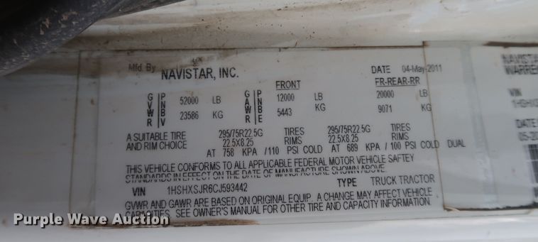 image for item DK3675 2012 International TranStar 8600  semi truck