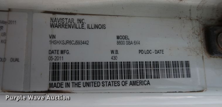 image for item DK3675 2012 International TranStar 8600  semi truck