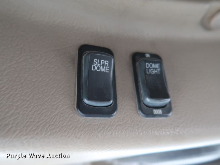 image for item DK3676 2007 International 9200i Eagle  semi truck