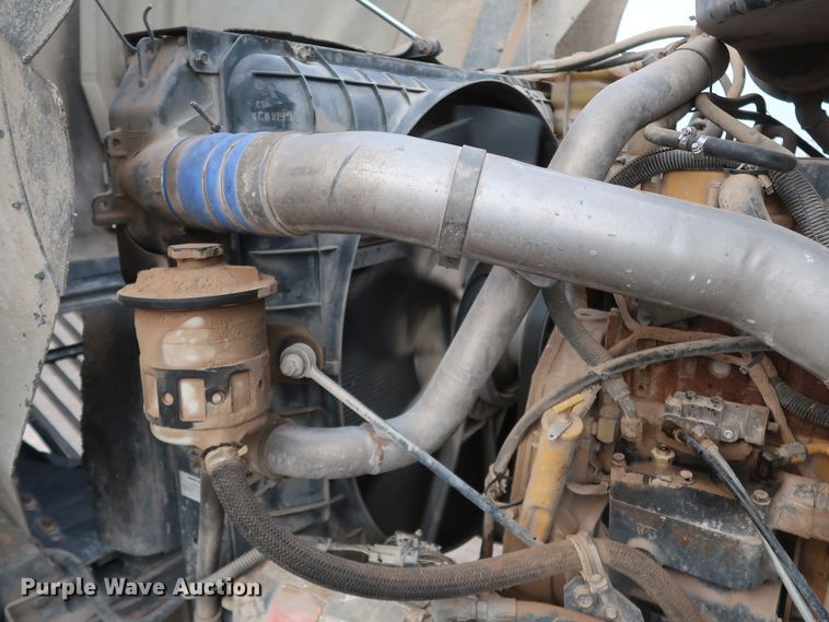 image for item DK3676 2007 International 9200i Eagle  semi truck