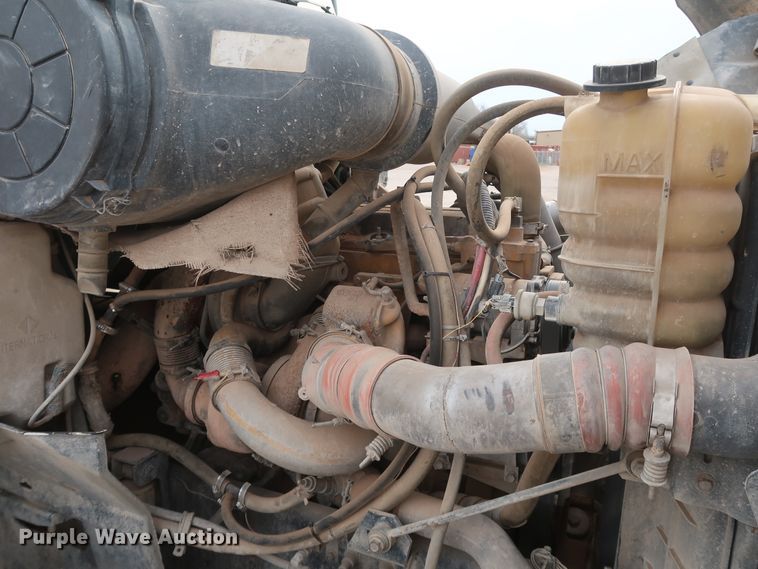 image for item DK3676 2007 International 9200i Eagle  semi truck