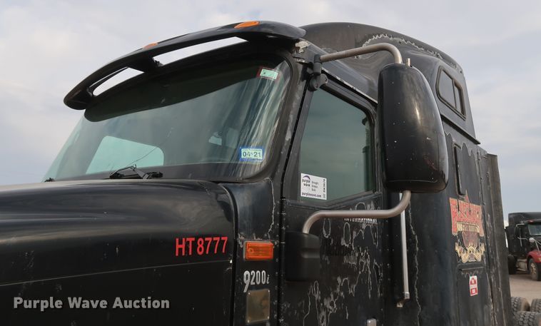image for item DK3676 2007 International 9200i Eagle  semi truck