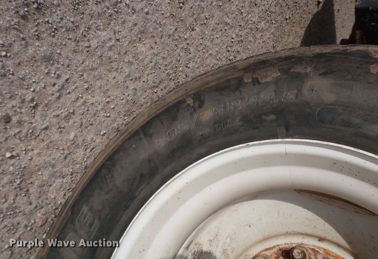 image for item DK3676 2007 International 9200i Eagle  semi truck