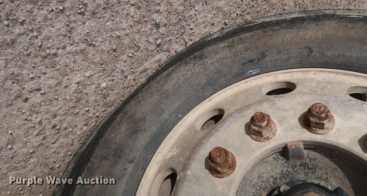 image for item DK3676 2007 International 9200i Eagle  semi truck