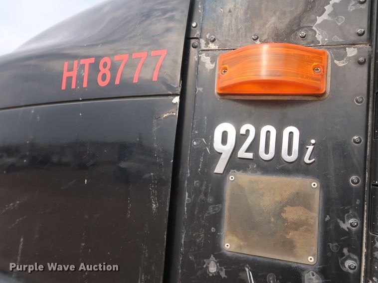 image for item DK3676 2007 International 9200i Eagle  semi truck