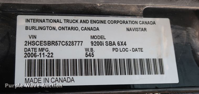 image for item DK3676 2007 International 9200i Eagle  semi truck