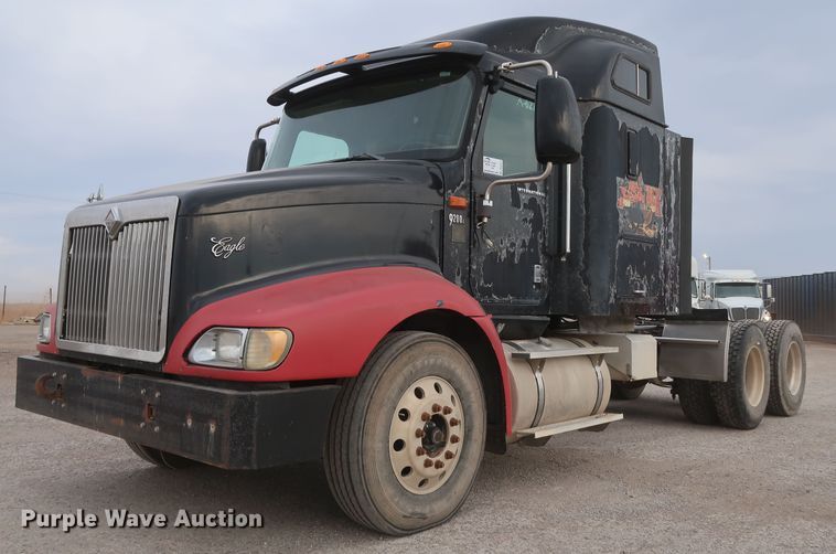 image for item DK3677 2007 International 9200i Eagle  semi truck