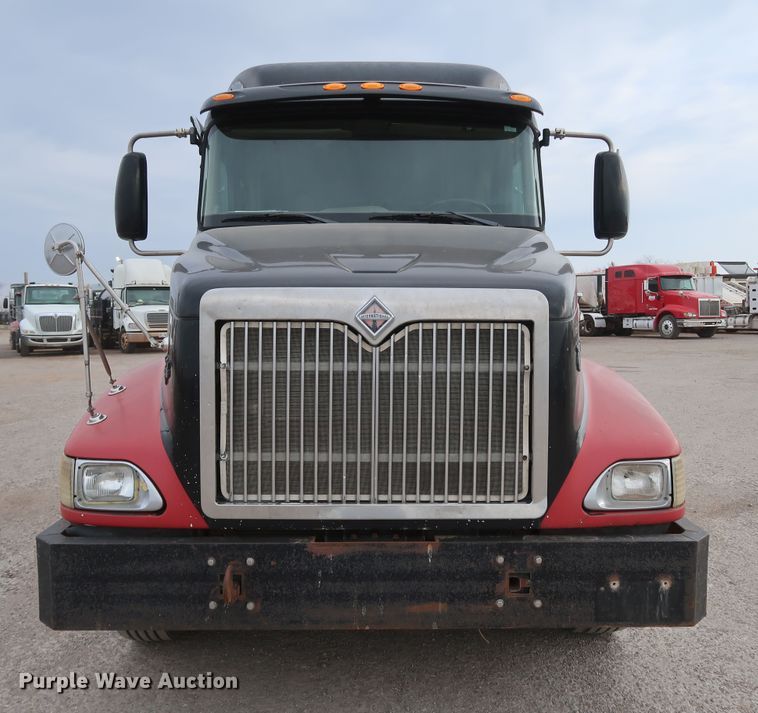 image for item DK3677 2007 International 9200i Eagle  semi truck