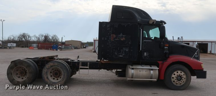image for item DK3677 2007 International 9200i Eagle  semi truck