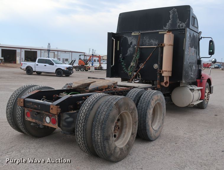 image for item DK3677 2007 International 9200i Eagle  semi truck