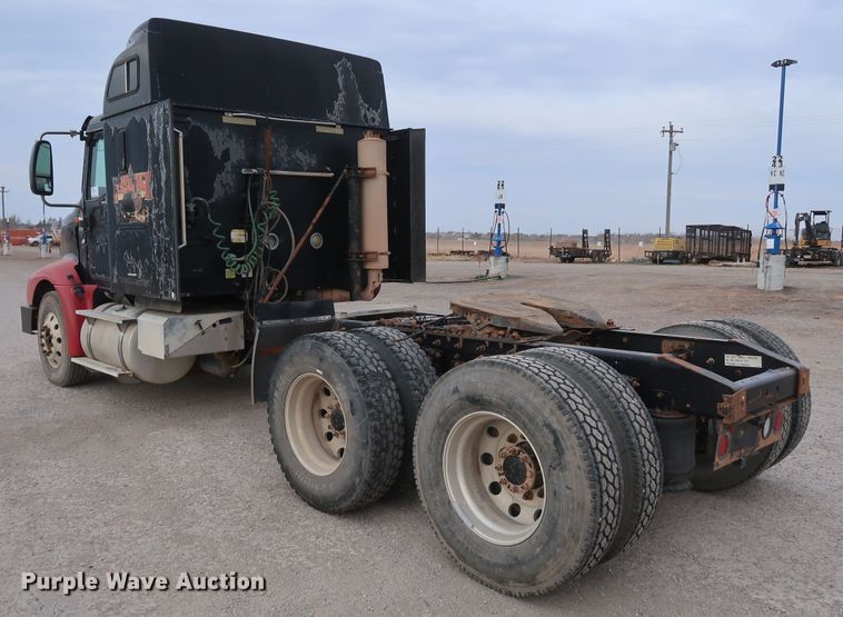 image for item DK3677 2007 International 9200i Eagle  semi truck