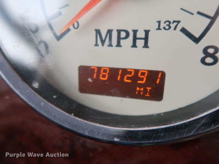 image for item DK3677 2007 International 9200i Eagle  semi truck