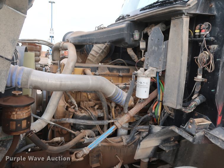 image for item DK3677 2007 International 9200i Eagle  semi truck