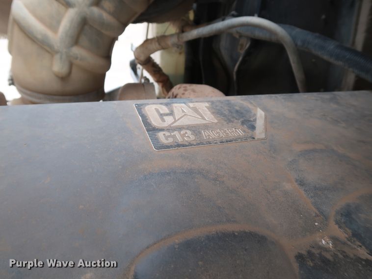 image for item DK3677 2007 International 9200i Eagle  semi truck