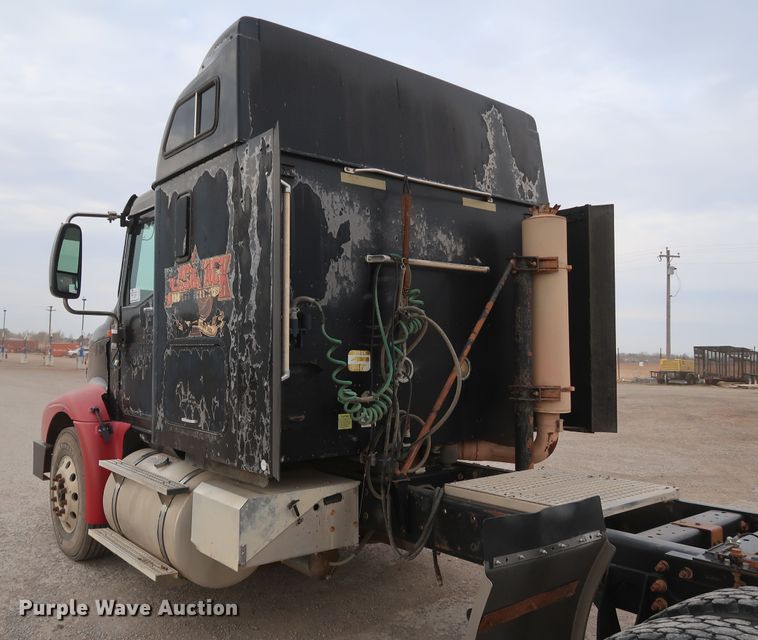 image for item DK3677 2007 International 9200i Eagle  semi truck