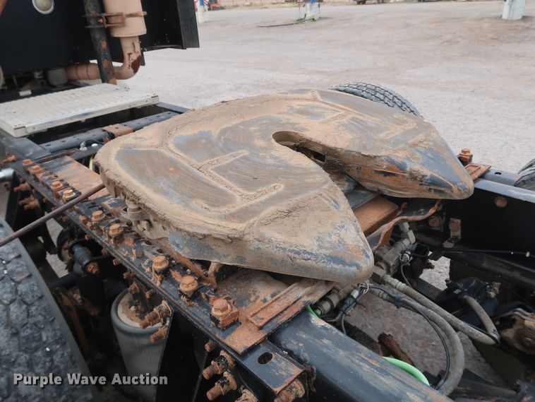 image for item DK3677 2007 International 9200i Eagle  semi truck