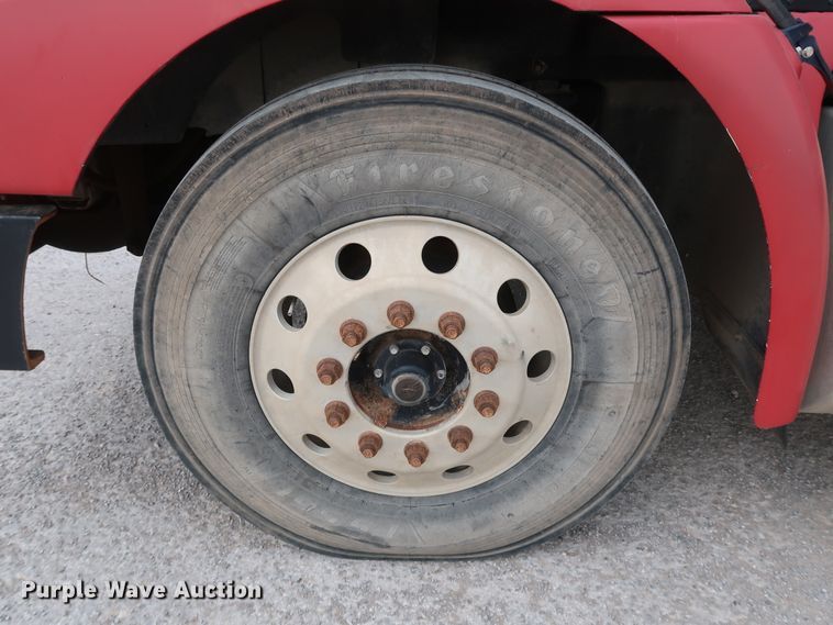 image for item DK3677 2007 International 9200i Eagle  semi truck