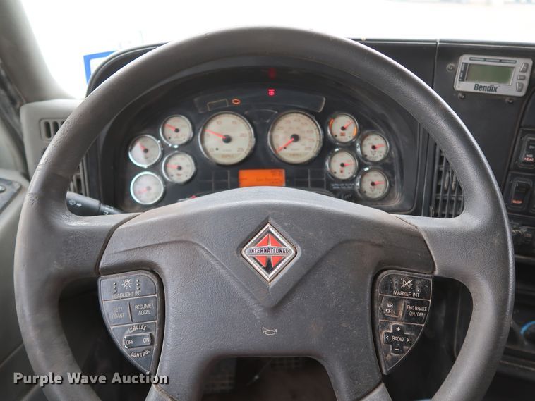 image for item DK3678 2012 International ProStar Plus 122  semi truck