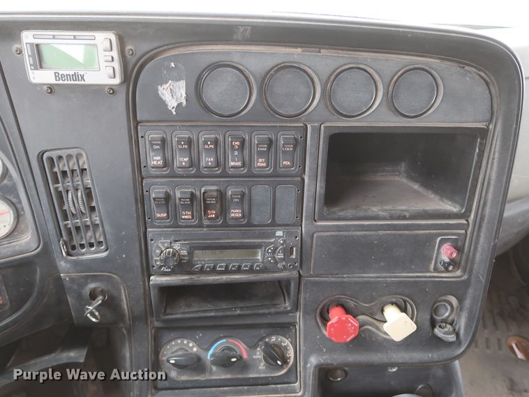 image for item DK3678 2012 International ProStar Plus 122  semi truck