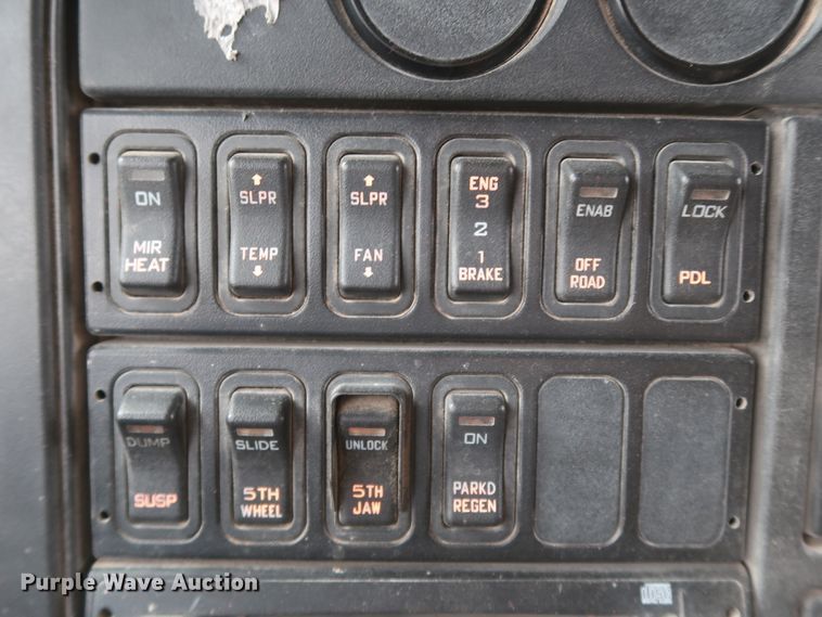 image for item DK3678 2012 International ProStar Plus 122  semi truck