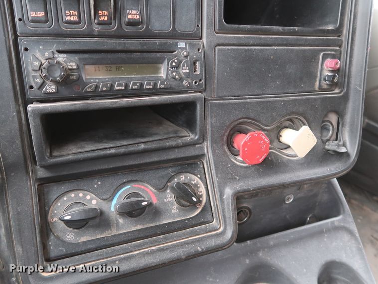 image for item DK3678 2012 International ProStar Plus 122  semi truck