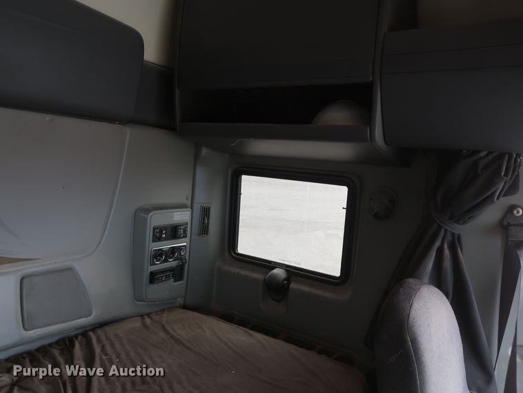 image for item DK3678 2012 International ProStar Plus 122  semi truck