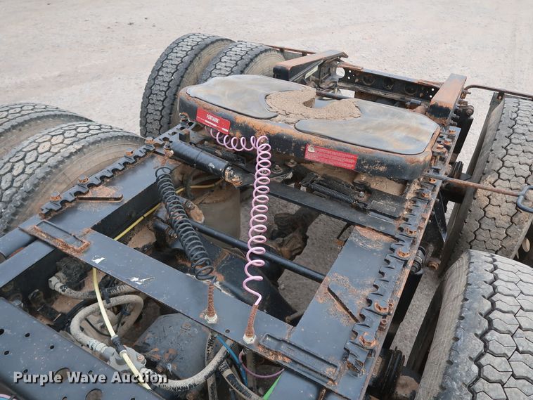 image for item DK3678 2012 International ProStar Plus 122  semi truck