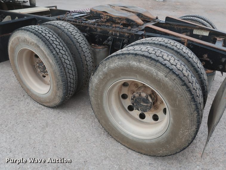 image for item DK3678 2012 International ProStar Plus 122  semi truck