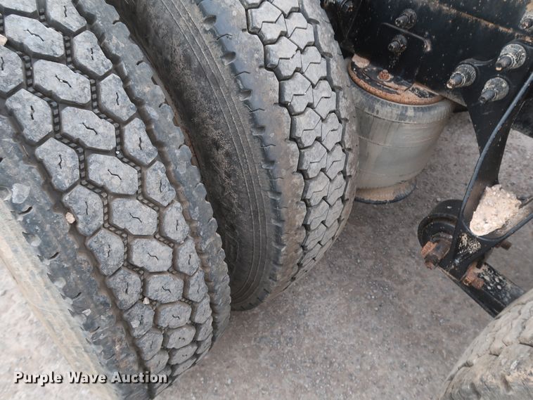 image for item DK3678 2012 International ProStar Plus 122  semi truck