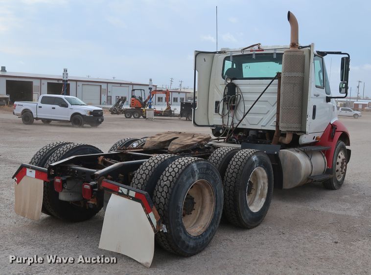 image for item DK3679 2012 International TranStar 8600  semi truck