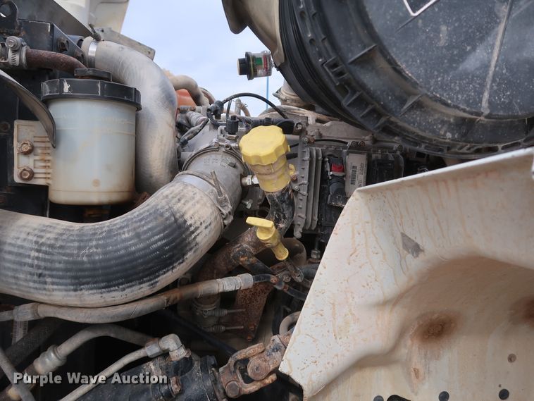 image for item DK3679 2012 International TranStar 8600  semi truck