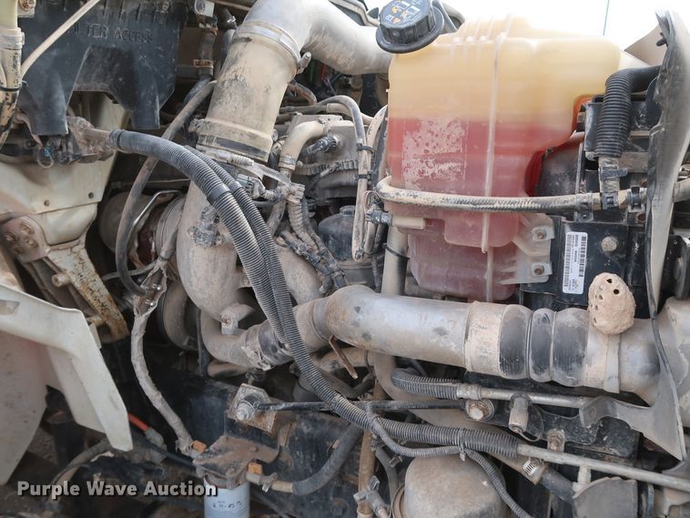 image for item DK3679 2012 International TranStar 8600  semi truck