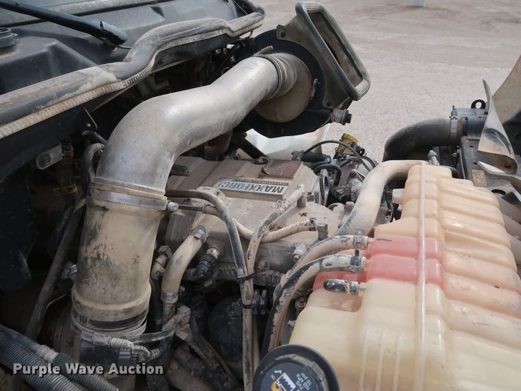 image for item DK3679 2012 International TranStar 8600  semi truck