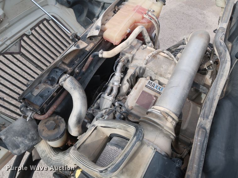 image for item DK3679 2012 International TranStar 8600  semi truck