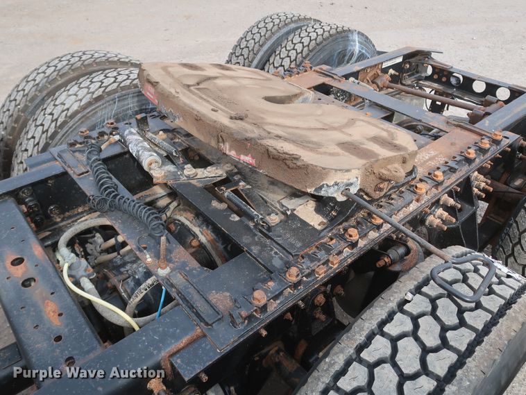 image for item DK3679 2012 International TranStar 8600  semi truck