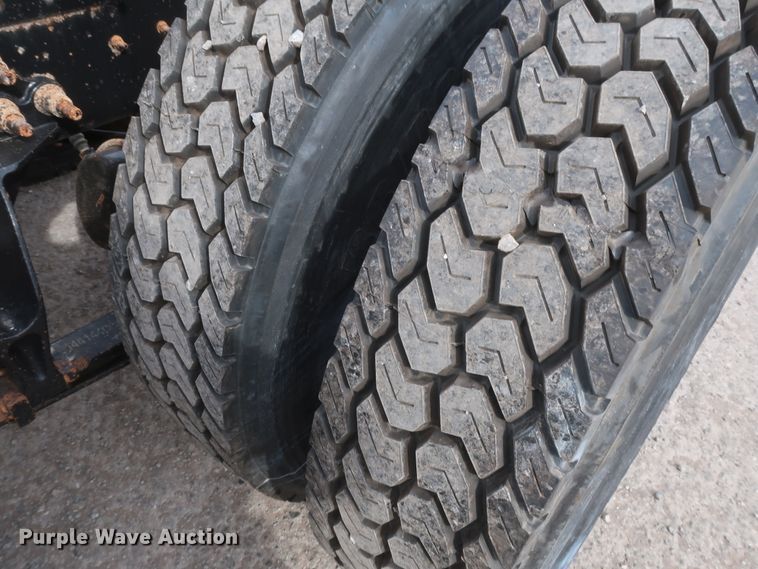 image for item DK3679 2012 International TranStar 8600  semi truck