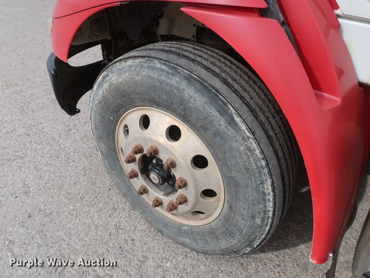 image for item DK3679 2012 International TranStar 8600  semi truck