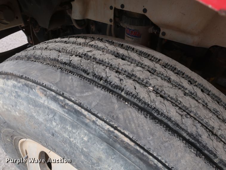 image for item DK3679 2012 International TranStar 8600  semi truck