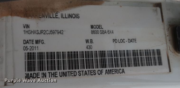 image for item DK3679 2012 International TranStar 8600  semi truck