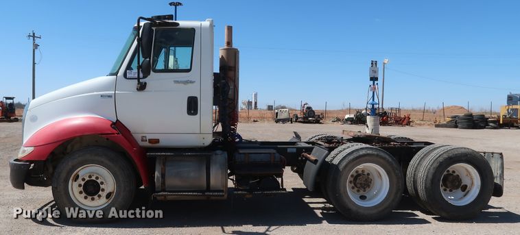 image for item DK3680 2012 International TranStar 8600  semi truck