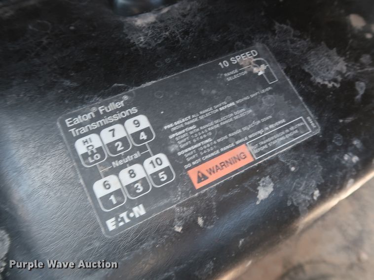 image for item DK3680 2012 International TranStar 8600  semi truck